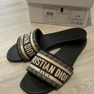 Dior slide sandals