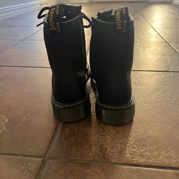 Doc Marten Youth 1460 Softy T Leather Lace Up Boots size US5 UK4