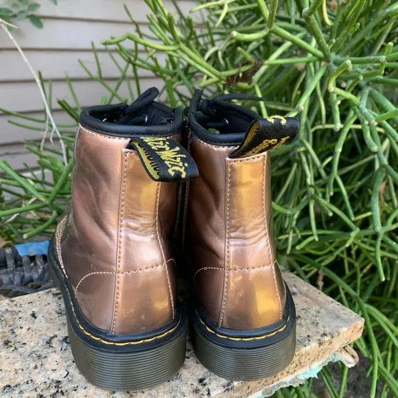 DOC MARTENS rose gold Metallic Lace Up Boots Size 3In excellent condition