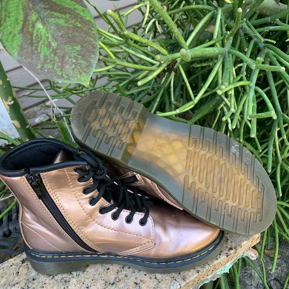 DOC MARTENS rose gold Metallic Lace Up Boots Size 3In excellent condition