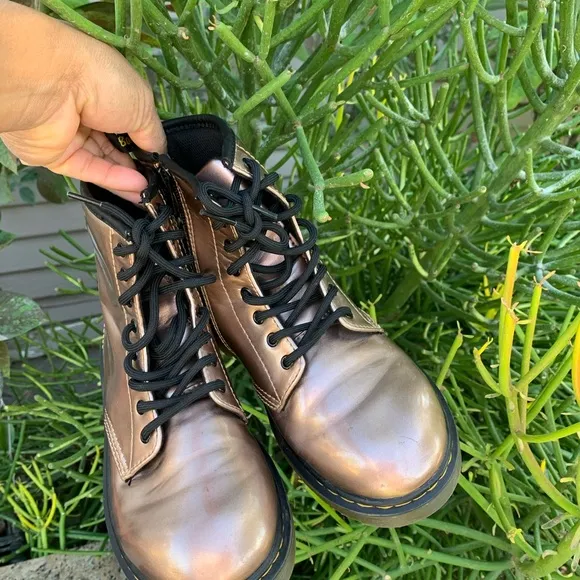 DOC MARTENS rose gold Metallic Lace Up Boots Size 3In excellent condition