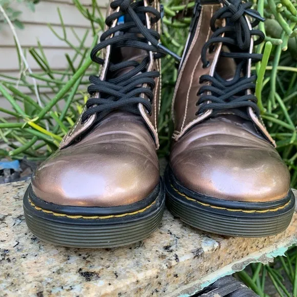 DOC MARTENS rose gold Metallic Lace Up Boots Size 3In excellent condition