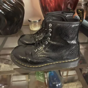 Doc Martens Black Snake Print Combat Boots size 2