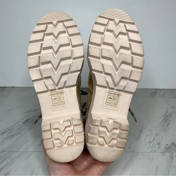 Dolce Vita Lace Up Tan Hiker Boot 6 1/2