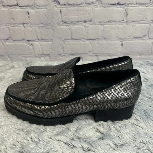 Donald J Pliner Carbon Elen Metallic Silver Leather Slip On Loafers Size 7M Work