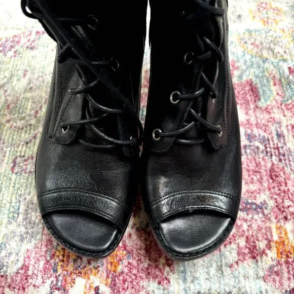Donald J. Pliner Platform Lace Up Boots