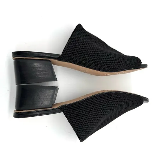 Donald Pliner Black Slide sandals with toe thong