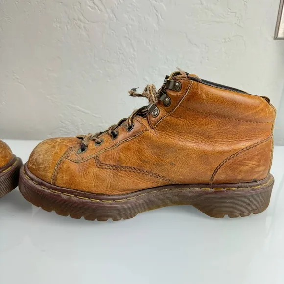 Dr Doc Martens Work Boots Tie Saxon‎ Grizzly Leather Chestnut Tan Brown Heavy