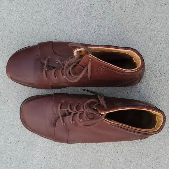Dr. Martens 11564 Lace Up Leather Boots. Men's Size 11