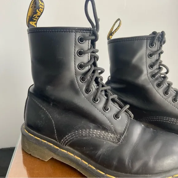 Dr. Martens 1460 Black Leather Lace Up Boots Combat Grunge Goth Vintage Style