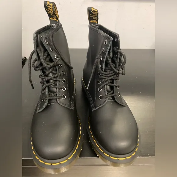 Dr. Martens 1460 Black Leather Lace Up Boots US size 7