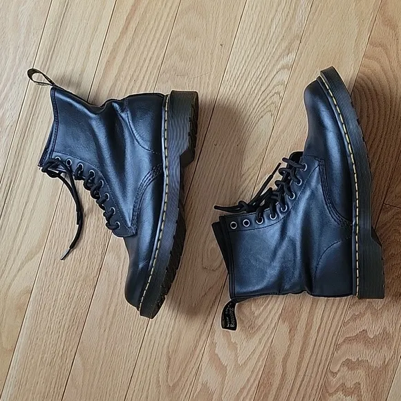 Dr Martens 1460 Nappa lace up boot
