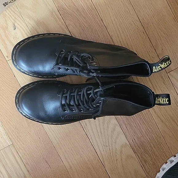 Dr Martens 1460 Nappa lace up boot