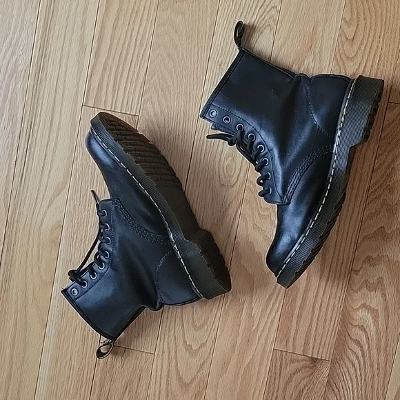 Dr Martens 1460 Nappa lace up boot