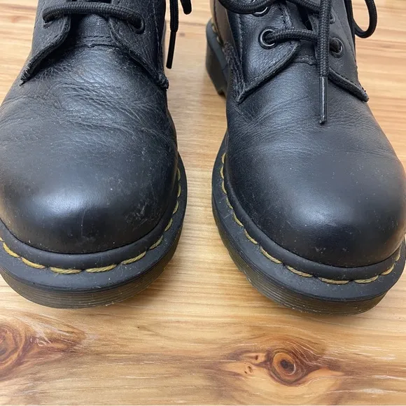 Dr. Martens 1460 Pascal Lace Up Boots