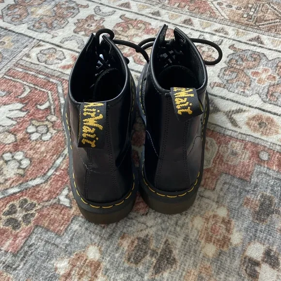 Dr. Martens 1460 SMOOTH LEATHER LACE UP BOOTS