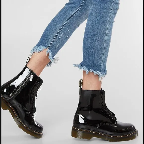 Dr. Martens 1460 Women's Patent Leather Lace Up Boots &amp; patent cleaner