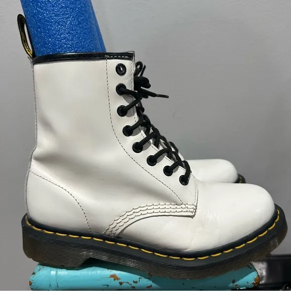 Dr Martens AW004 1460 White Smooth Leather Lace Up Boots Size 7