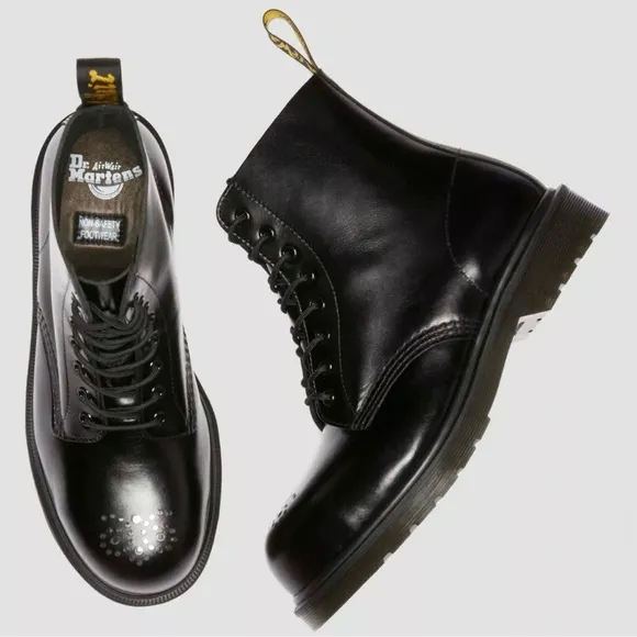 Dr. Martens Black 1460 Analine Leather Boots Women Size 7