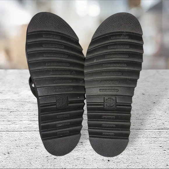 Dr. Martens Black Blaire Slide flwr Sandals size 9L