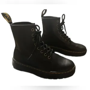 Dr Marten’s Black Lace-Up Boots- Men or Wonen