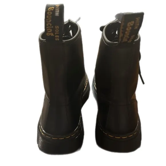 Dr Marten’s Black Lace-Up Boots- Men or Wonen