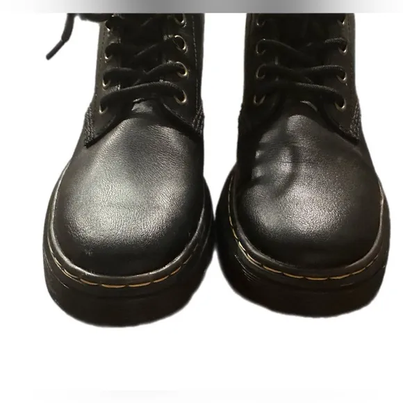 Dr Marten’s Black Lace-Up Boots- Men or Wonen