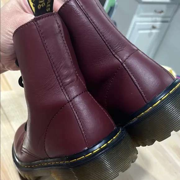 Dr. Martens boots Women's Burgundy Boots Luana women’s size 6