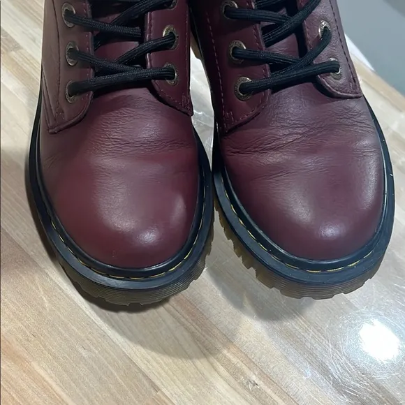 Dr. Martens boots Women's Burgundy Boots Luana women’s size 6