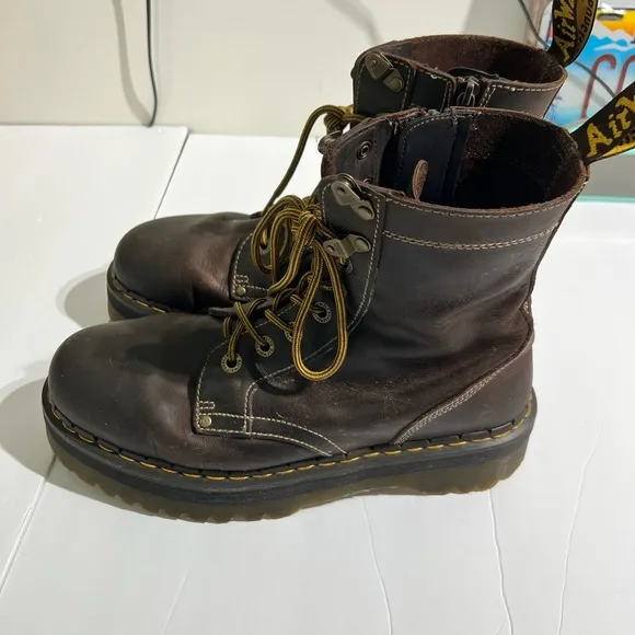Dr. Martens Dark Brown Leather Combat Boots Men’s 11 Streetwear Indie Sleeze Y2K