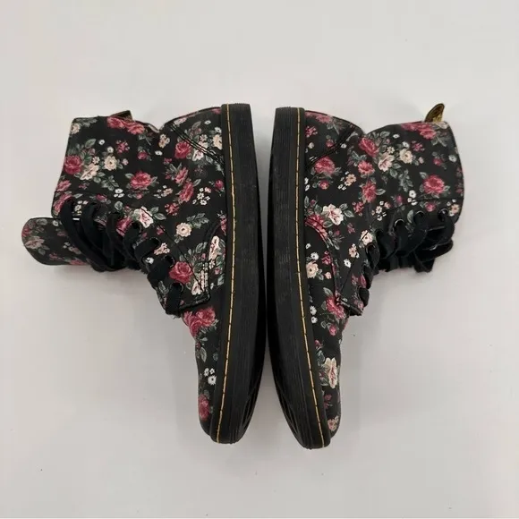 Dr. Martens Floral Hackney Lace Up Boots Size 6