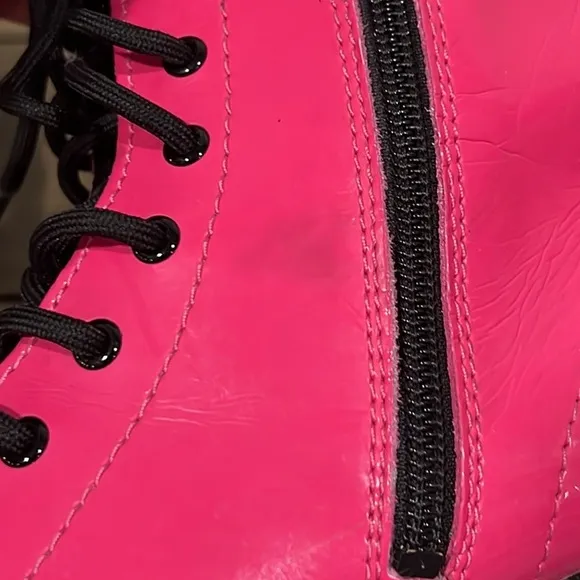 Dr Martens hot pink patent leather 1460 combat lace up ankle boots Size 7