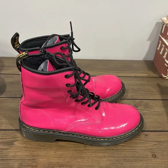 Dr Martens hot pink patent leather 1460 combat lace up ankle boots Size 7