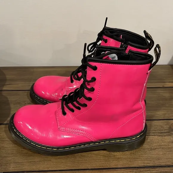 Dr Martens hot pink patent leather 1460 combat lace up ankle boots Size 7