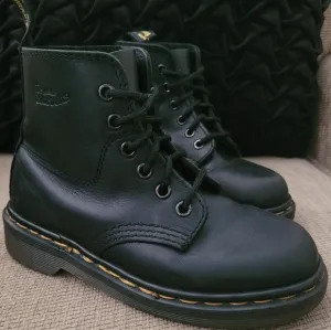 DR MARTENS KIDS UNISEX BLACK 8175 LACE UP BOOTS