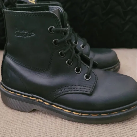 DR MARTENS KIDS UNISEX BLACK 8175 LACE UP BOOTS