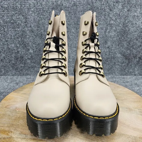 Dr. Martens Leona Women's Size 8 Taupe Leather Platform Lace Up Combat Boots