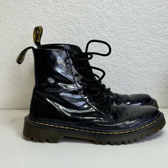 Dr. Martens Luana Lace Up Boots Womens 7 Black Patent Leather Sparkles Glitter