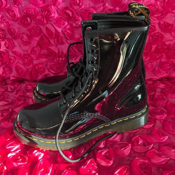 Dr Martens Patent leather lace up boots