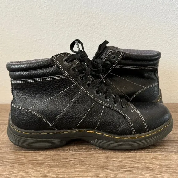 Dr. Martens Sirota Leather Chukka Boots, Size 8