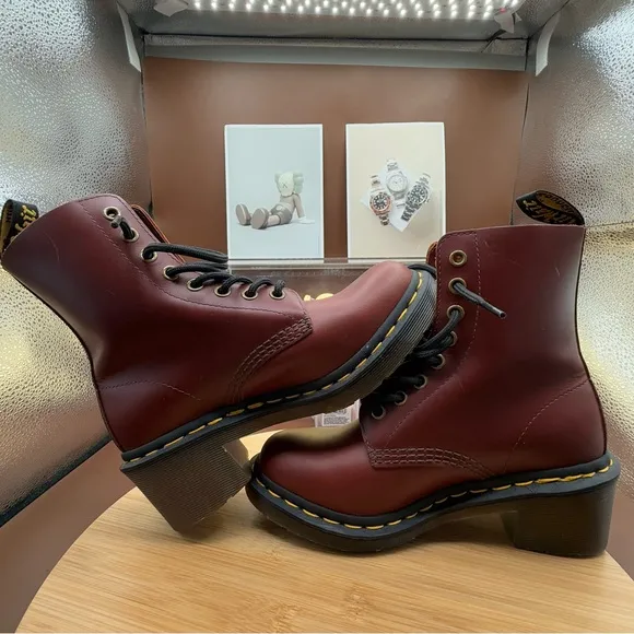 Dr. Martens Women’s Clemency Lace-Up Boots Brown Sz 5