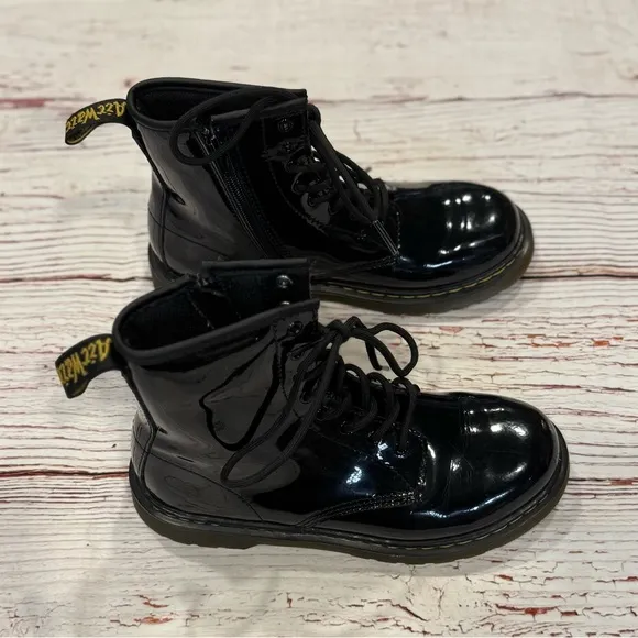 Dr Martens Youth 1460 Patent Leather Lace Up Combat Boots Sz 5M 6L