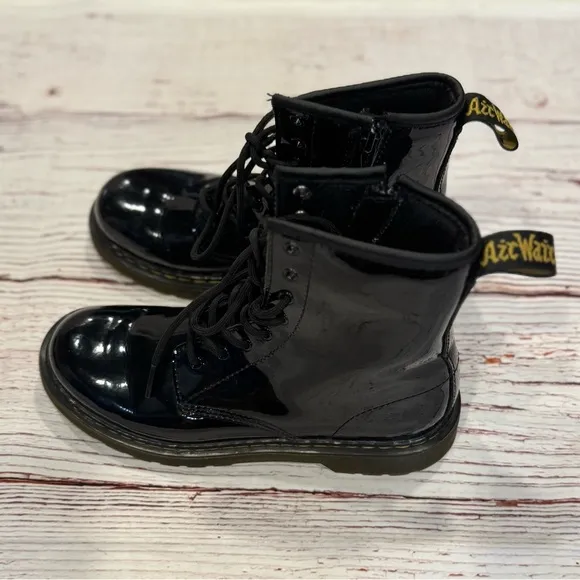 Dr Martens Youth 1460 Patent Leather Lace Up Combat Boots Sz 5M 6L
