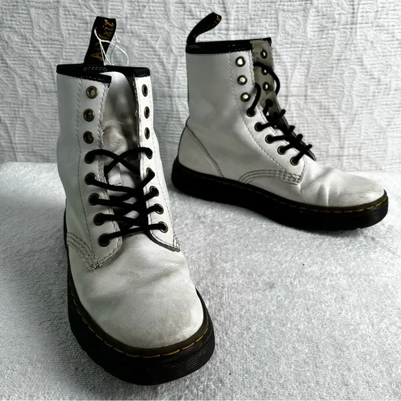 Dr Martens Zavala Mens 5 Womens 6 US White Lace Up Leather Boots Combat DM Docs
