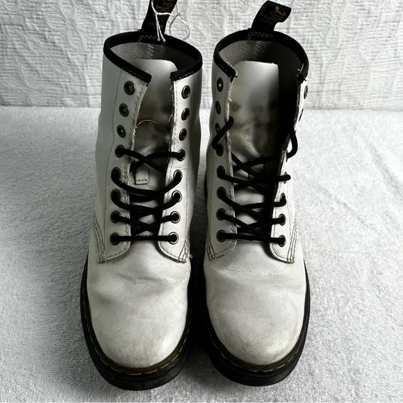 Dr Martens Zavala Mens 5 Womens 6 US White Lace Up Leather Boots Combat DM Docs