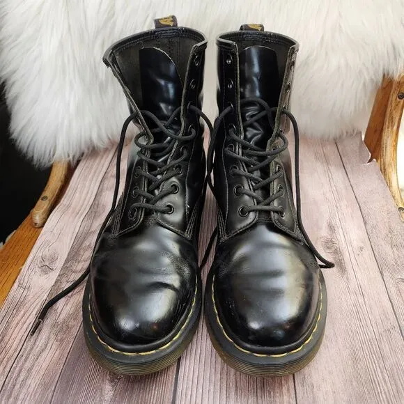 Dr. Martens women's black patent leather moto lace-up boots Sz 10