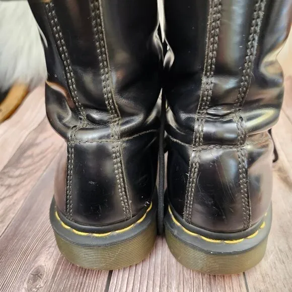 Dr. Martens women's black patent leather moto lace-up boots Sz 10