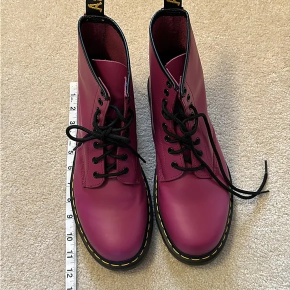 Dr Martins purple leather lace up boots Unisex size womans 12 / mens 11