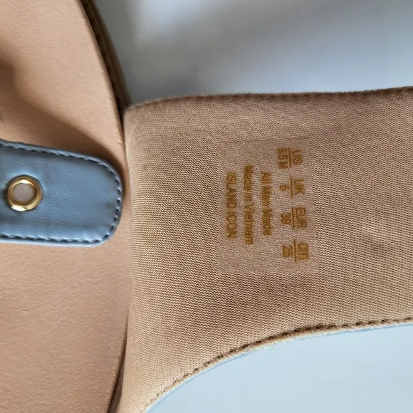 Dr. Schooll's Island Icon Buckle Slide Sandals.