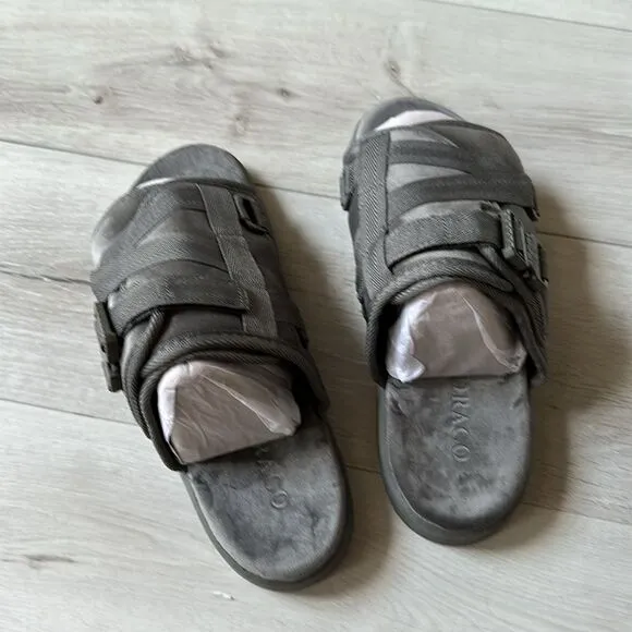 DRACO Cool Grey Dracos Slides Size 9-10 NWT in packaging